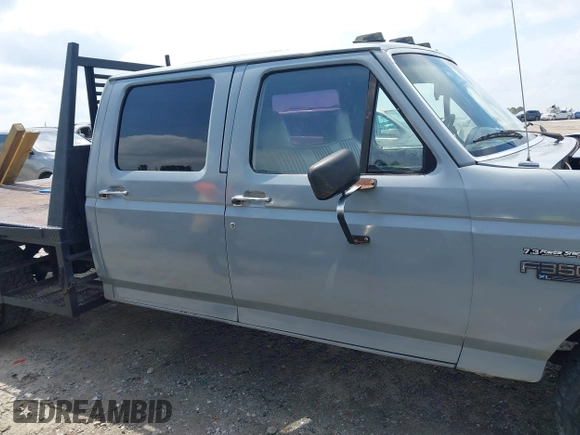 1996 Ford F-350 с VIN 1FTJW35F2TEA86632, выставлен на аукционе IAAI как лот 42097863 с пробегом 221 399 миль миль и . История ставок и продаж доступна на DreamBid. Изображение 13.