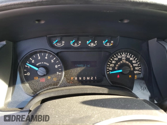 2014 Ford F-150 XL with VIN 1FTMF1EF5EFB30492, listed as a Copart auction lot 53055775 with 179,950 mi miles and Salvage title. Bid and sale history available at DreamBid. Image 9.