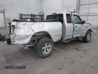 2005 Ford Ranger XL with VIN 1FTZR15E85PA45404, listed as a IAAI auction lot 41542137 with 1 mi miles. Bid and sale history available at carsss.com. Image 4.