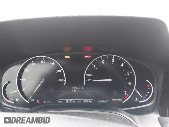 2020 BMW 3 Series 330i xDrive with VIN 3MW5R7J02L8B27598, listed as a IAAI auction lot 41525541 with 32,253 mi miles. Bid and sale history available at carsss.com. Image 7.