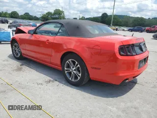 2014 Ford Mustang V6 z VIN 1ZVBP8EMXE5215570, wystawiony jako Copart lot #56971865 z przebiegiem 134 293 mil mil oraz Czysty tytuł • Clean title. Historia ofert i sprzedaży dostępna na DreamBid. Obrazek 2.