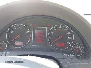 2003 Audi A4 1.8T z VIN WAUJC68E73A236090, wystawiony jako IAAI lot #42139658 z przebiegiem 118 055 mil mil oraz . Historia ofert i sprzedaży dostępna na DreamBid. Obrazek 7.