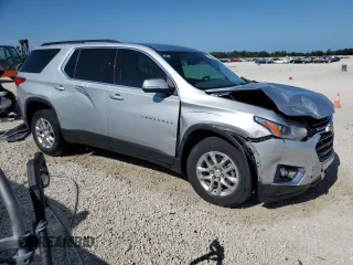 2021 Chevrolet Traverse LT Cloth with VIN 1GNERGKW3MJ125412, listed as a Copart auction lot 67136104 with 76,129 mi miles and Non Repairable. Bid and sale history available at carsss.com. Image 4.