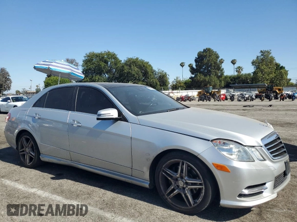 2013 Mercedes-Benz E 350 Luxury с VIN WDDHF5KB3DA755906, выставлен на аукционе Copart как лот 59340525 с пробегом 77 658 миль миль и Списание • Salvage title. История ставок и продаж доступна на DreamBid. Изображение 4.