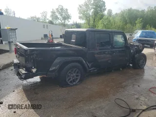2024 Jeep Gladiator Sport z VIN 1C6HJTAGXRL109663, wystawiony jako Copart lot #54625495 z przebiegiem Nie podano mil oraz Nie do naprawy • Non repairable. Historia ofert i sprzedaży dostępna na DreamBid. Obrazek 3.