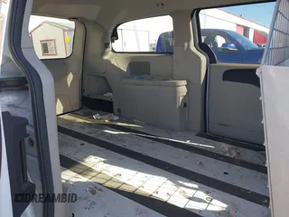 2015 Ram Cargo Van Tradesman with VIN 2C4JRGAG1FR680102, listed as a IAAI auction lot 41446358 with 271,006 mi miles. Bid and sale history available at carsss.com. Image 8.
