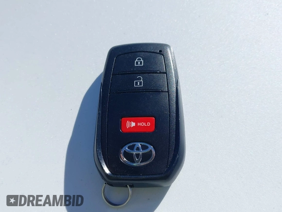 2023 Toyota Corolla Cross LE z VIN 7MUBAABG4PV062357, wystawiony jako IAAI lot #42616530 z przebiegiem 10 366 mil mil oraz . Historia ofert i sprzedaży dostępna na DreamBid. Obrazek 11.