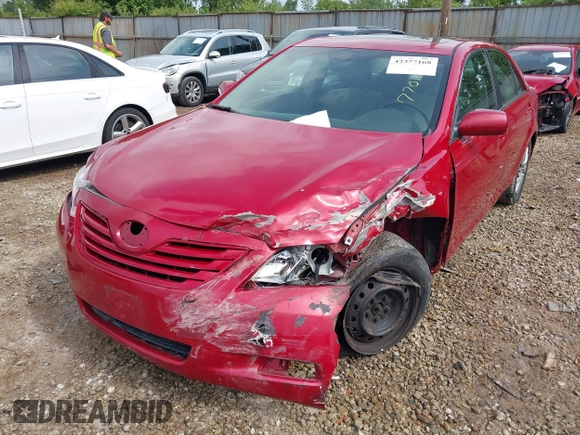 2007 Toyota Camry CE z VIN 4T1BE46K17U047708, wystawiony jako IAAI lot #42377168 z przebiegiem 177 695 mil mil oraz . Historia ofert i sprzedaży dostępna na DreamBid. Obrazek 6.