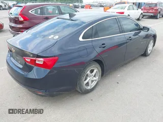 2016 Chevrolet Malibu LS z VIN 1G1ZB5ST9GF278692, wystawiony jako IAAI lot #42369208 z przebiegiem 148 195 mil mil oraz . Historia ofert i sprzedaży dostępna na DreamBid. Obrazek 4.