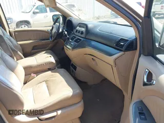 2006 Honda Odyssey EX-L with VIN 5FNRL38666B410188, listed as a IAAI auction lot 42004957 with 156,584 mi miles. Bid and sale history available at carsss.com. Image 5.