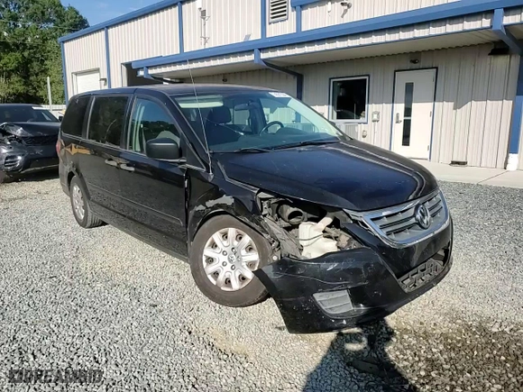 2011 Volkswagen Routan S with VIN 2V4RW4DG1BR803192, listed as a Copart auction lot 74591534 with 149,880 mi miles and Salvage Title. Bid and sale history available at carsss.com. Image 12.