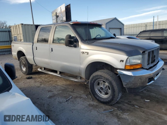 2001 Ford Super Duty F-250 XL with VIN 1FTNW21S11EB85907, listed as a Copart auction lot 82637054 with 159,489 mi miles and Salvage Title. Bid and sale history available at carsss.com. Image 4.
