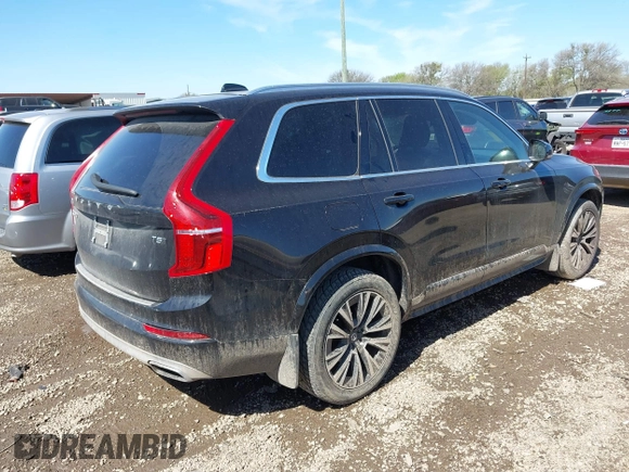 2021 Volvo XC90 Momentum with VIN YV4102PKXM1741082, listed as a IAAI auction lot 41803261 with 42,986 mi miles. Bid and sale history available at carsss.com. Image 4.