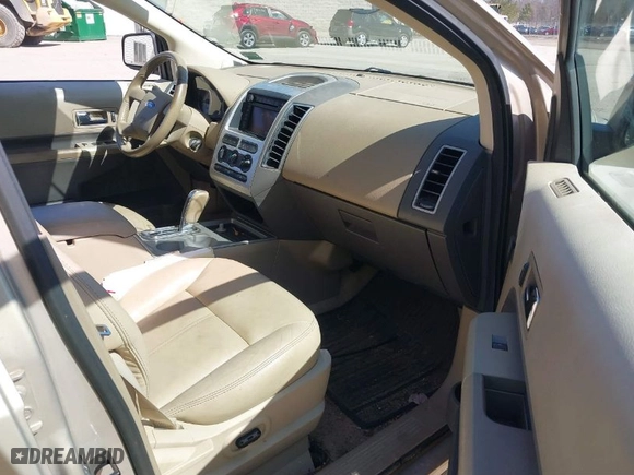 2007 Ford Edge SEL with VIN 2FMDK48CX7BB41020, listed as a IAAI auction lot 41831627 with 197,209 mi miles. Bid and sale history available at carsss.com. Image 5.