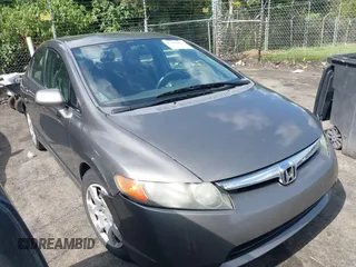 2008 Honda Civic LX с VIN 2HGFA16568H320304, выставлен на аукционе IAAI как лот 42694904 с пробегом 225 159 миль миль и . История ставок и продаж доступна на DreamBid. Изображение 1.