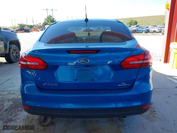 2015 Ford Focus SE with VIN 1FADP3F21FL287269, listed as a IAAI auction lot 41791570 with 122,802 mi miles. Bid and sale history available at carsss.com. Image 16.
