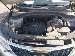 2015 Kia Sorento LX with VIN 5XYKTCA66FG572715, listed as a IAAI auction lot 41995613 with 142,160 mi miles. Bid and sale history available at carsss.com. Image 10.