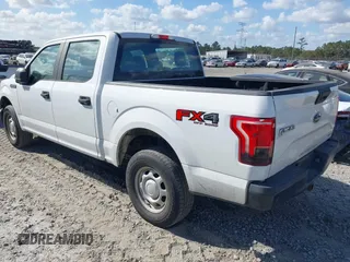 2015 Ford F-150 XLT with VIN 1FTEW1EF2FFC58131, listed as a IAAI auction lot 40736696 with 194,852 mi miles. Bid and sale history available at carsss.com. Image 3.