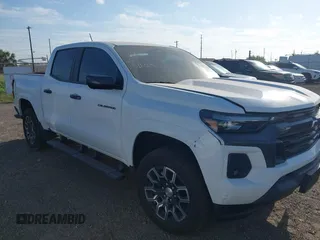2024 Chevrolet Colorado 2WD LT z VIN 1GCPSCEK7R1221915, wystawiony jako IAAI lot #42044707 z przebiegiem 2 403 mil mil oraz . Historia ofert i sprzedaży dostępna na DreamBid. Obrazek 1.
