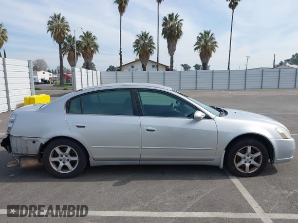 2006 Nissan Altima 2.5 with VIN 1N4AL11D46N438184, listed as a IAAI auction lot 41691180 with 326,541 mi miles. Bid and sale history available at carsss.com. Image 14.