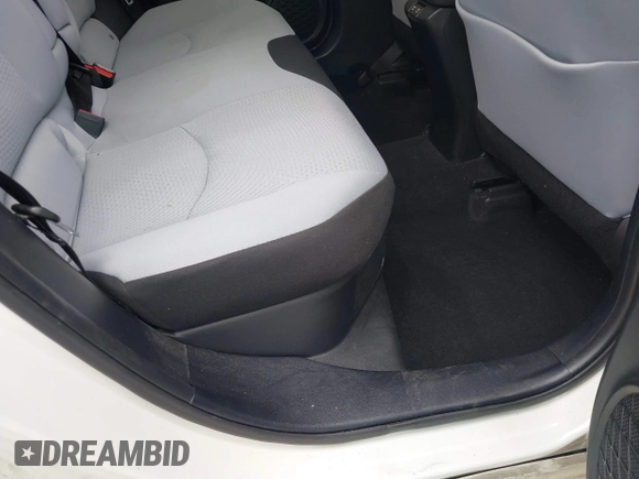 2019 Toyota Prius L Eco z VIN JTDKARFU3K3102222, wystawiony jako IAAI lot #42291403 z przebiegiem 27 669 mil mil oraz . Historia ofert i sprzedaży dostępna na DreamBid. Obrazek 8.