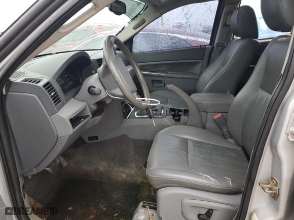 2005 Jeep Grand Cherokee Laredo with VIN 1J4HR48N65C626992, listed as a Copart auction lot 45107265 with 223,529 mi miles and Clean Title. Bid and sale history available at carsss.com. Image 7.
