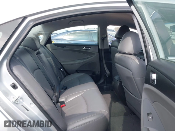 2013 Hyundai Sonata GLS z VIN 5NPEB4AC8DH533528, wystawiony jako IAAI lot #42175240 z przebiegiem 88 841 mil mil oraz . Historia ofert i sprzedaży dostępna na DreamBid. Obrazek 8.
