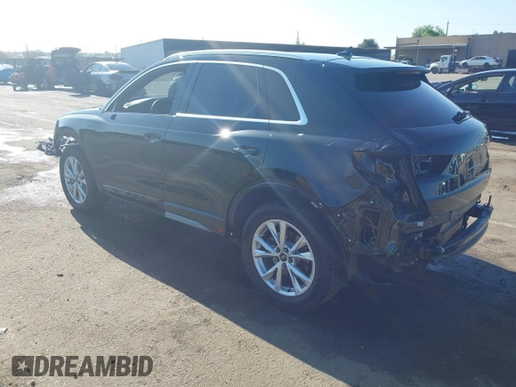 2022 Audi Q3 S line Premium with VIN WA1DECF32N1022633, listed as a IAAI auction lot 42141243 with 41,599 mi miles and . Bid and sale history available at DreamBid. Image 3.