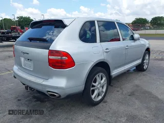 2010 Porsche Cayenne z VIN WP1AA2APXALA04791, wystawiony jako IAAI lot #42209029 z przebiegiem 148 202 mil mil oraz . Historia ofert i sprzedaży dostępna na DreamBid. Obrazek 4.