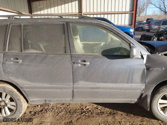 2006 Toyota Highlander Hybrid with VIN JTEDW21A960006905, listed as a IAAI auction lot 41520226 with 179,584 mi miles. Bid and sale history available at carsss.com. Image 13.