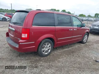 2010 Chrysler Town & Country Limited z VIN 2A4RR7DX7AR366259, wystawiony jako IAAI lot #42310955 z przebiegiem 133 213 mil mil oraz . Historia ofert i sprzedaży dostępna na DreamBid. Obrazek 4.