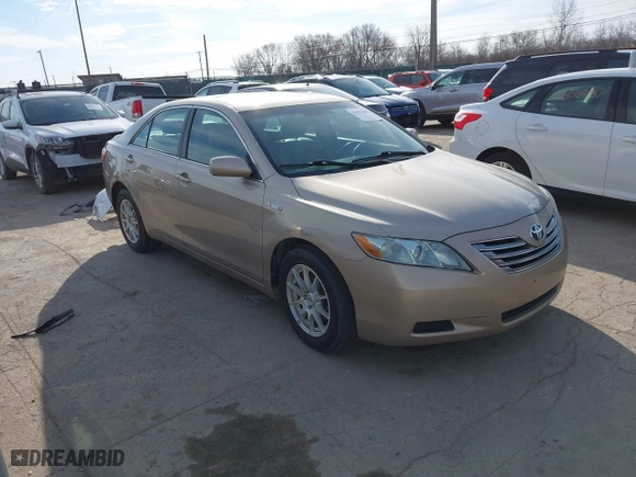 2008 Toyota Camry Hybrid with VIN 4T1BB46K08U057835, listed as a IAAI auction lot 41821699 with 121,183 mi miles. Bid and sale history available at carsss.com. Image 1.