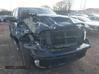 2015 Ram 1500 Outdoorsman z VIN 1C6RR7LT8FS653031, wystawiony jako IAAI lot #41581094 z przebiegiem 129 178 mil mil oraz . Historia ofert i sprzedaży dostępna na DreamBid. Obrazek 6.
