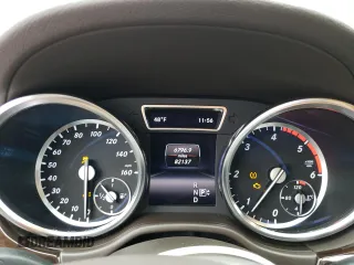 2015 Mercedes-Benz GL-Class GL 350 BlueTEC with VIN 4JGDF2EE0FA519693, listed as a Copart auction lot 81854063 with 82,137 mi miles. Bid and sale history available at carsss.com. Image 9.