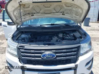2017 Ford Police Interceptor Utility z VIN 1FM5K8AR9HGD26082, wystawiony jako IAAI lot #42302735 z przebiegiem 168 705 mil mil oraz . Historia ofert i sprzedaży dostępna na DreamBid. Obrazek 10.