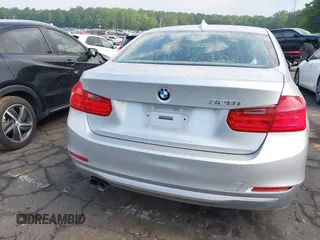 2013 BMW 3 Series 328i z VIN WBA3C1G57DNR48431, wystawiony jako IAAI lot #42156021 z przebiegiem 81 734 mil mil oraz . Historia ofert i sprzedaży dostępna na DreamBid. Obrazek 16.