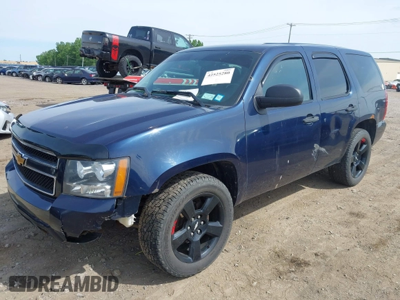 2012 Chevrolet Tahoe Commercial z VIN 1GNLC2E02CR315009, wystawiony jako IAAI lot #42525280 z przebiegiem 232 254 mil mil oraz . Historia ofert i sprzedaży dostępna na DreamBid. Obrazek 17.