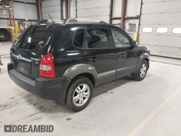 2007 Hyundai Tucson SE with VIN KM8JN12D07U568047, listed as a IAAI auction lot 41932254 with 160,052 mi miles. Bid and sale history available at carsss.com. Image 4.