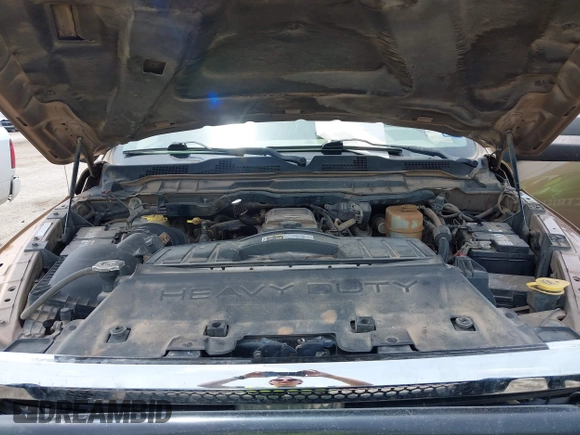 2012 Ram 2500 ST z VIN 3C6UD5CLXCG272362, wystawiony jako IAAI lot #42216175 z przebiegiem 217 984 mil mil oraz . Historia ofert i sprzedaży dostępna na DreamBid. Obrazek 10.