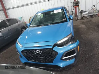 2020 Hyundai Kona SE with VIN KM8K12AA2LU434275, listed as a IAAI auction lot 42023623 with 71,684 mi miles and . Bid and sale history available at carsss.com. Image 12.