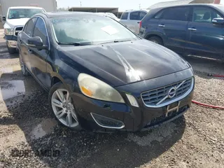 2012 Volvo S60 T6 with VIN YV1902FH4C2023235, listed as a IAAI auction lot 41659705 with 177,668 mi miles. Bid and sale history available at carsss.com. Image 6.