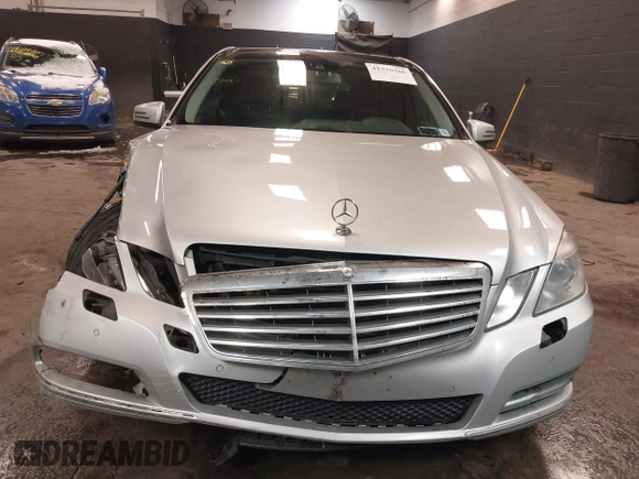 2011 Mercedes-Benz E 550 Luxury with VIN WDDHF9AB6BA338317, listed as a IAAI auction lot 41370286 with 153,041 mi miles and . Bid and sale history available at DreamBid. Image 13.
