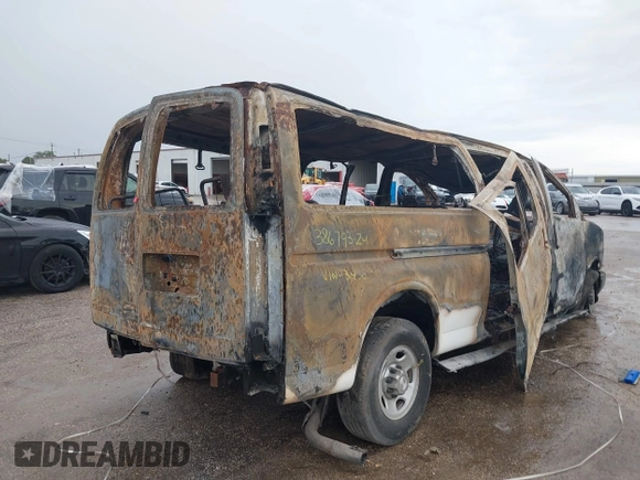 2020 Chevrolet Express Passenger LT with VIN 1GAZGPFG9L1123450, listed as a IAAI auction lot 39904603 with Not provided miles and . Bid and sale history available at DreamBid. Image 4.