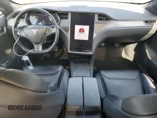 2018 Tesla Model S 75D с VIN 5YJSA1E29JF291834, выставлен на аукционе Copart как лот 55353725 с пробегом 26 871 миль миль и Списание • Salvage title. История ставок и продаж доступна на DreamBid. Изображение 8.