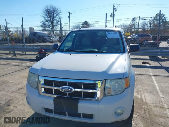 2010 Ford Escape XLT с VIN 1FMCU0D77AKD38652, выставлен на аукционе IAAI как лот 41264448 с пробегом 257 864 миль миль и . История ставок и продаж доступна на DreamBid. Изображение 6.