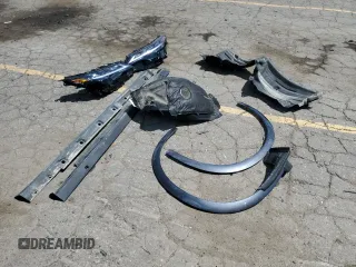 2025 Lexus RX 350 z VIN 2T2BAMCA2SC093075, wystawiony jako Copart lot #61910605 z przebiegiem 3 703 mil mil oraz Szkoda całkowita • Salvage title. Historia ofert i sprzedaży dostępna na DreamBid. Obrazek 13.