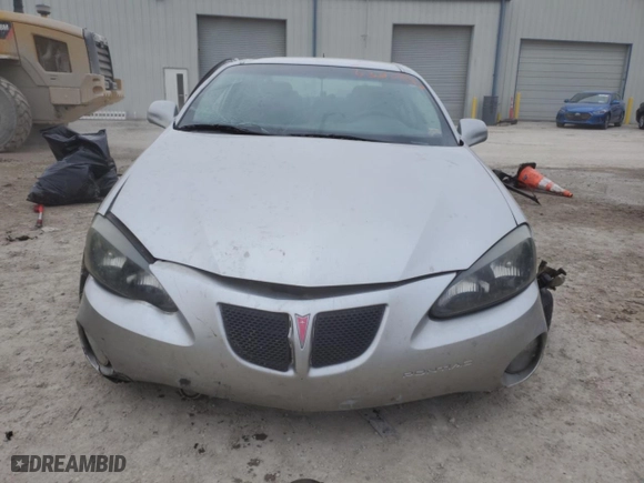2006 Pontiac Grand Prix with VIN 2G2WP552461143693, listed as a Copart auction lot 43862235 with 0 miles and Salvage Title. Bid and sale history available at carsss.com. Image 5.
