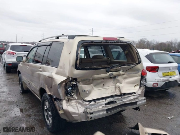 2004 Toyota Highlander with VIN JTEEP21A840005596, listed as a IAAI auction lot 41853783 with 300,533 mi miles. Bid and sale history available at carsss.com. Image 6.