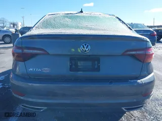 2019 Volkswagen Jetta SEL Premium with VIN 3VWG57BU9KM068495, listed as a IAAI auction lot 41263539 with 92,337 mi miles. Bid and sale history available at carsss.com. Image 16.