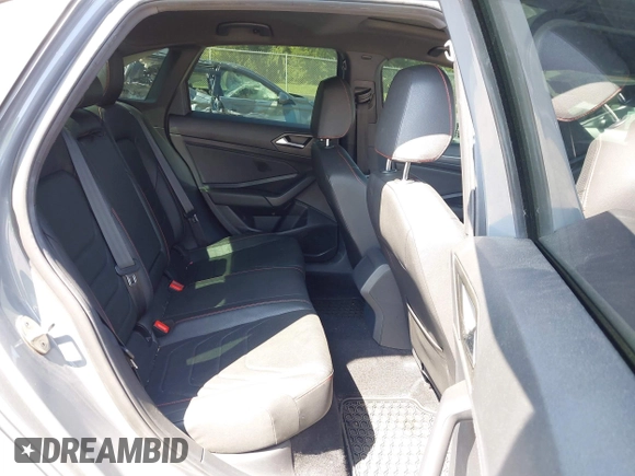 2021 Volkswagen Jetta GLI S z VIN 3VW6T7BU9MM052902, wystawiony jako IAAI lot #42286711 z przebiegiem 91 519 mil mil oraz . Historia ofert i sprzedaży dostępna na DreamBid. Obrazek 8.